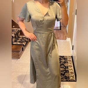 Commense dress. Brand new